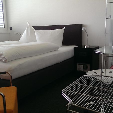 Hotel Zapa ซิงเงน ภายนอก รูปภาพ